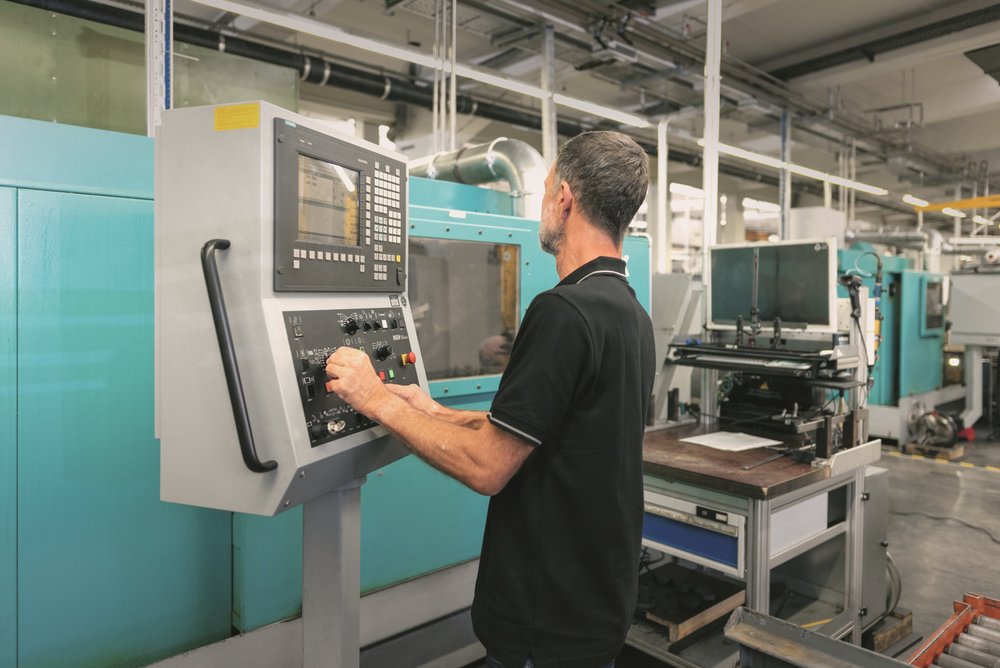 Machine tool retrofit to increase IT Security